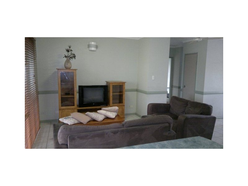 10/10 Brown Street, Woree QLD 4868