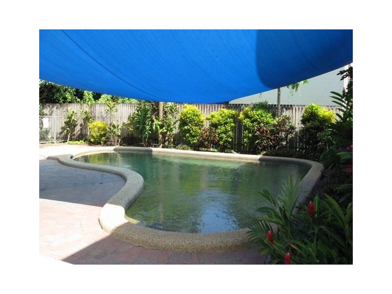 10/10 Brown Street, Woree QLD 4868