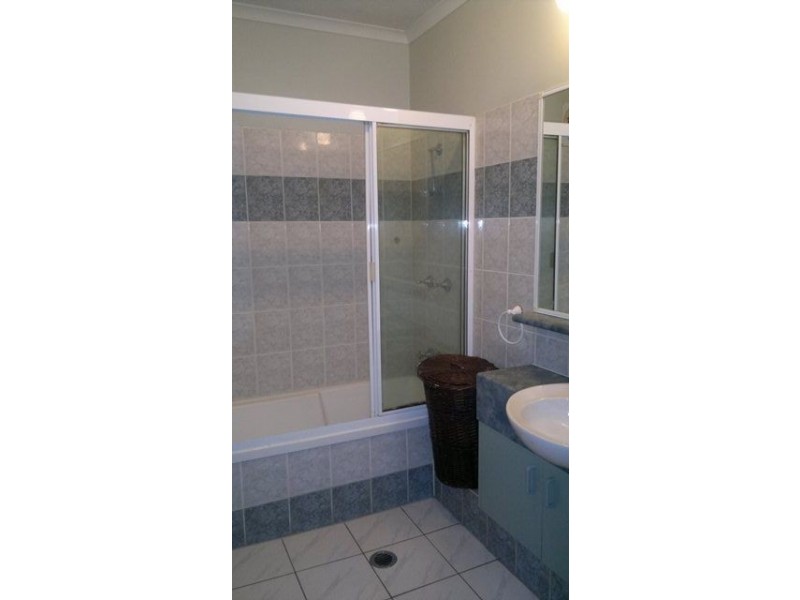 10/10 Brown Street, Woree QLD 4868