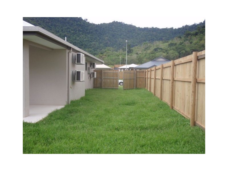 8 Taffles Street, Redlynch QLD 4870