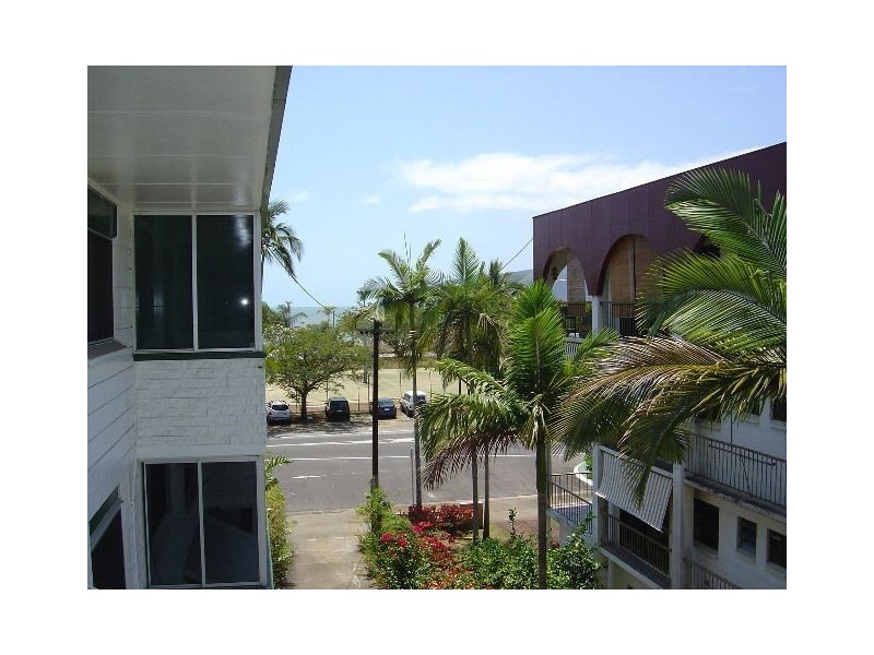 8/207 Abbott Street, Cairns QLD 4870