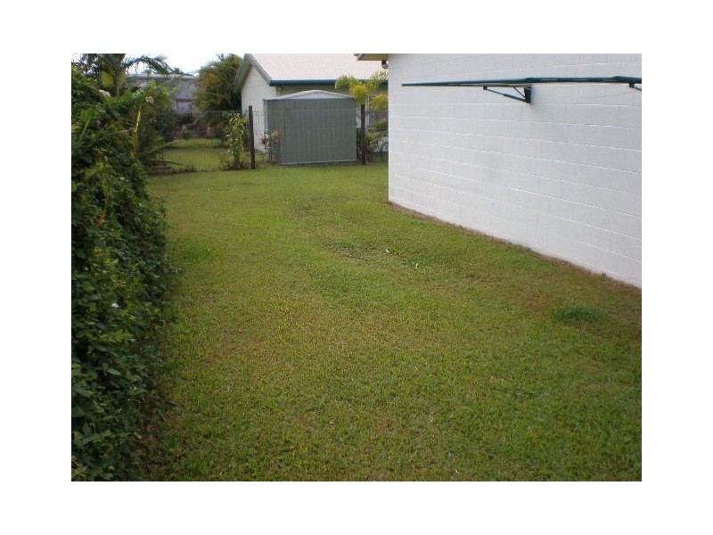 6 Cracknell Road, White Rock QLD 4868