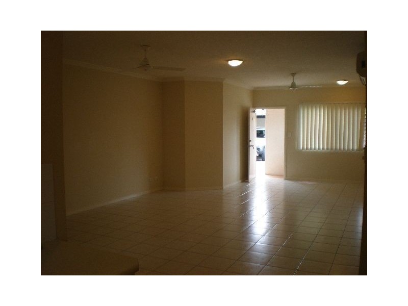 1/183 Martyn Street, Parramatta Park QLD 4870