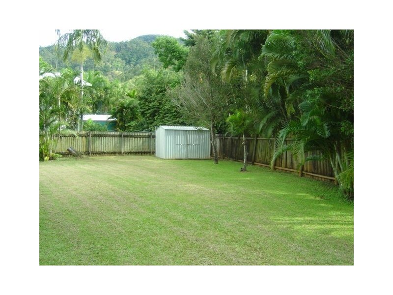 210 Currawong Street, Bayview Heights QLD 4868