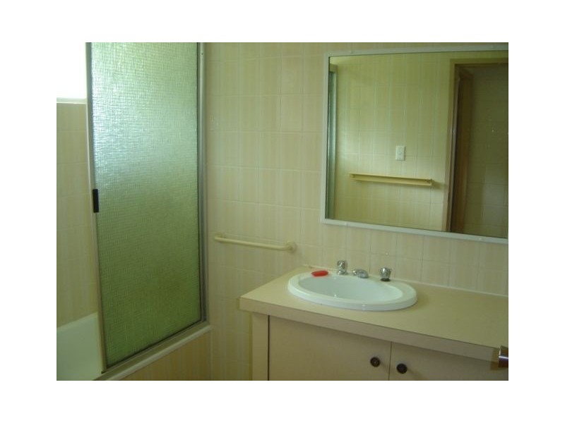 210 Currawong Street, Bayview Heights QLD 4868