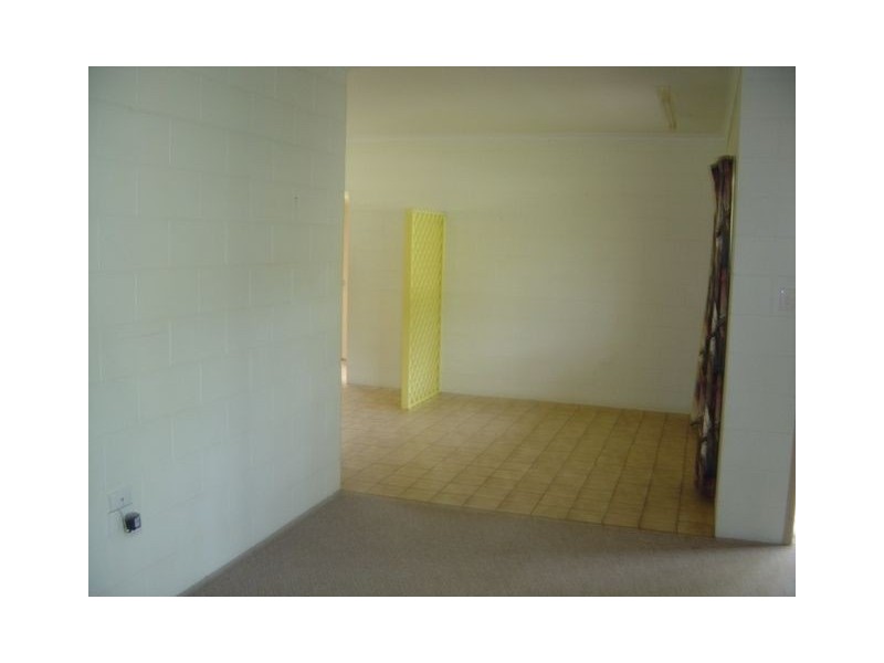 210 Currawong Street, Bayview Heights QLD 4868