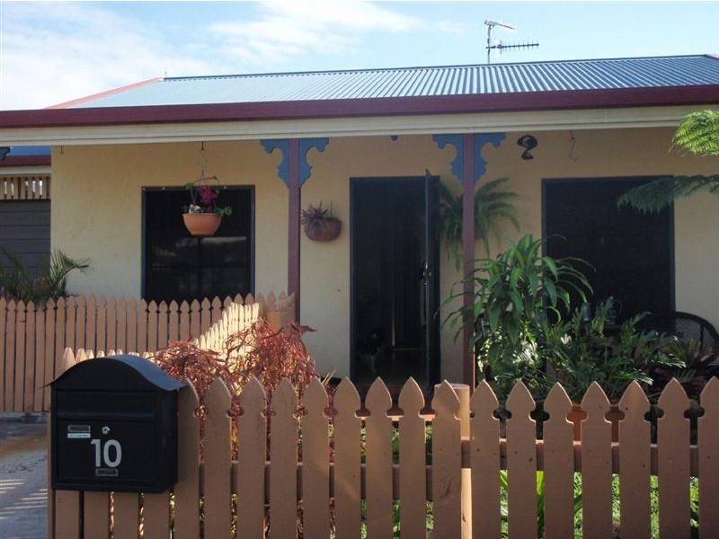 10 Ferngully Street, White Rock QLD 4868