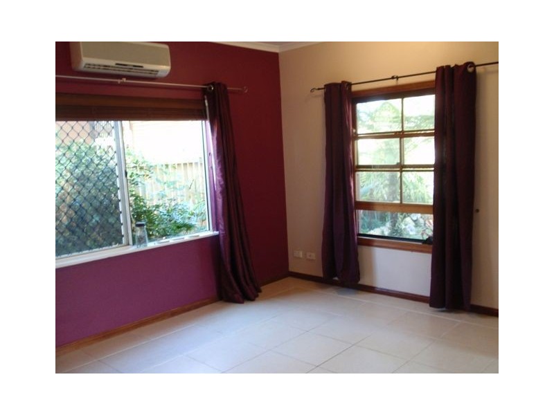 10 Ferngully Street, White Rock QLD 4868