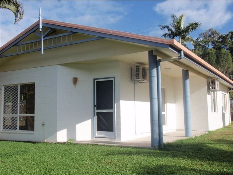 6 Cracknell Road, White Rock QLD 4868