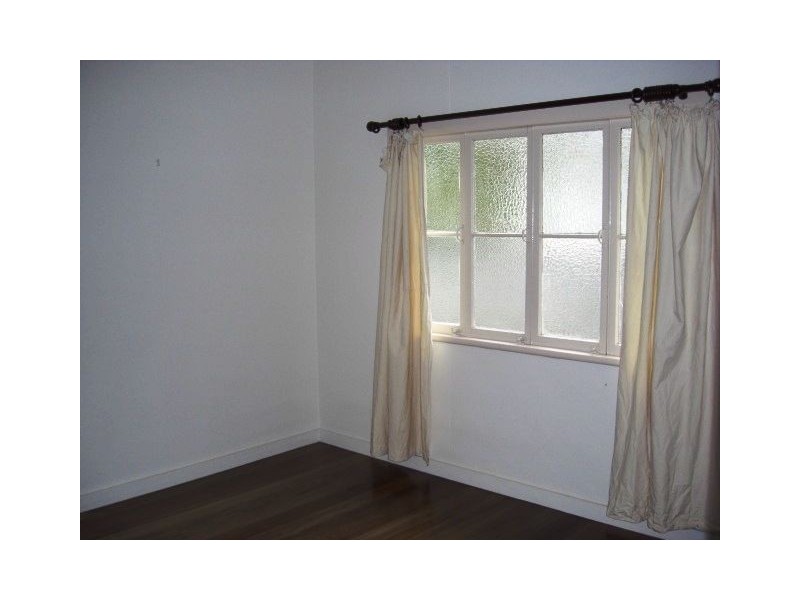 148 Greenslopes Street, Edge Hill QLD 4870