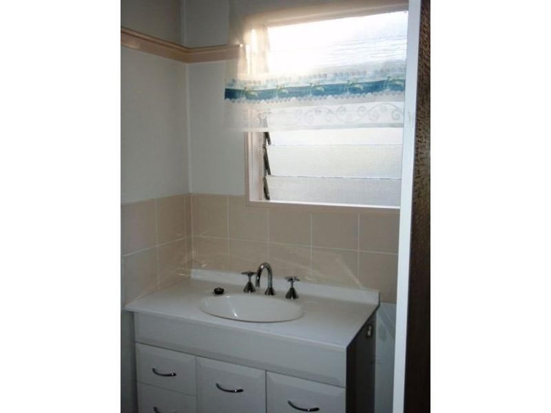 148 Greenslopes Street, Edge Hill QLD 4870