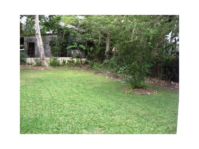 148 Greenslopes Street, Edge Hill QLD 4870