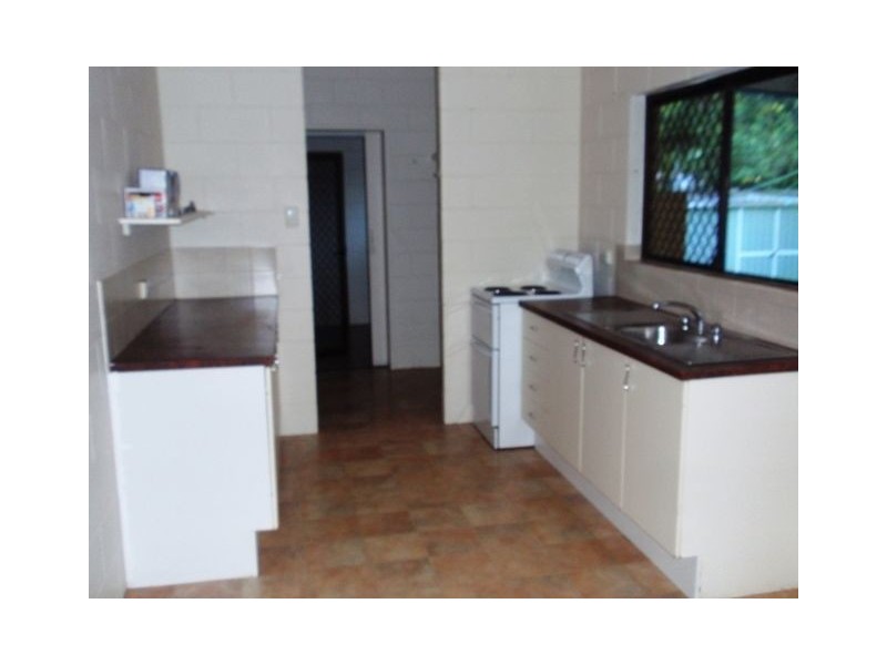 9 Hood Street, Trinity Park QLD 4879