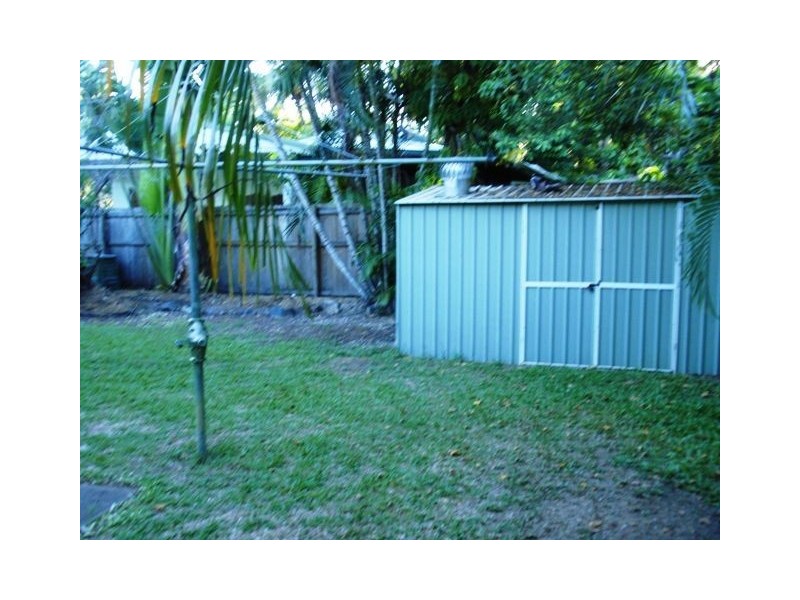 9 Hood Street, Trinity Park QLD 4879