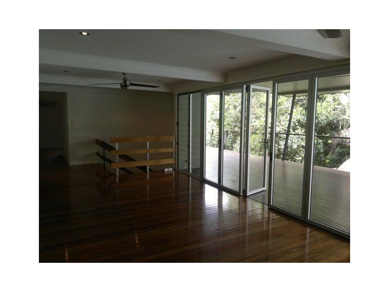 5 Blue Hills Crescent, Freshwater QLD 4870