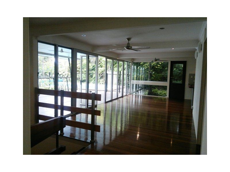 5 Blue Hills Crescent, Freshwater QLD 4870