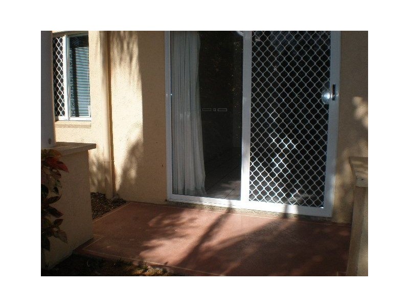 14/42 Springfiled Crescent, Whitfield QLD 4870