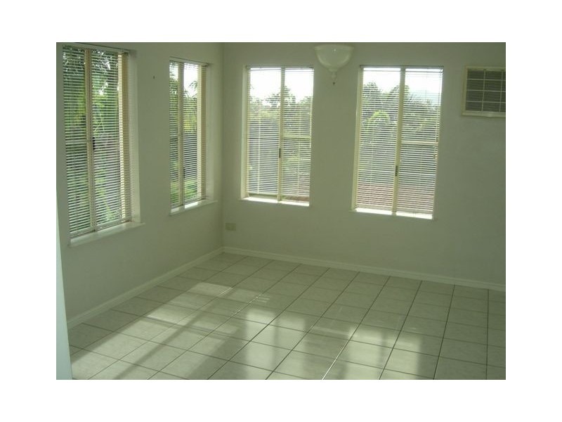 10/28 Springfield Cresant, Whitfield QLD 4870