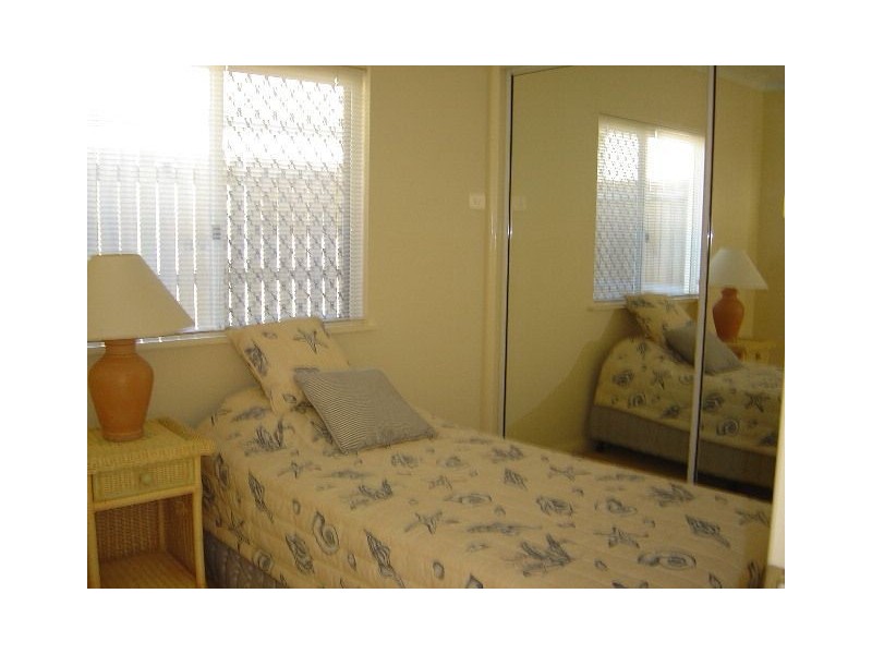 2 Kendall Street, Cairns QLD 4870