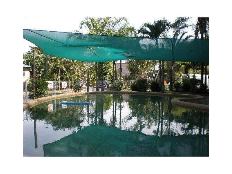 30b/404 McCoombe, Mooroobool QLD 4870