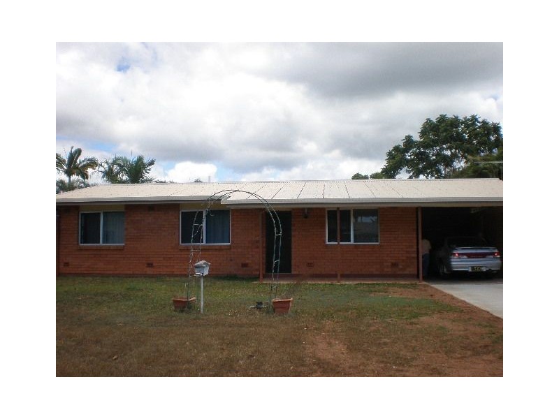 15 Jackson Close, Westcourt QLD 4870