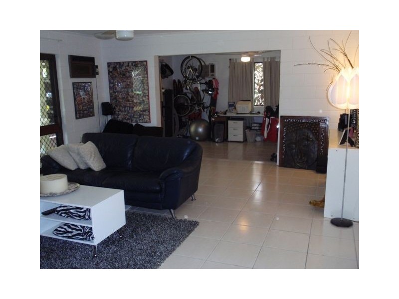 34 Magnolia Street, Holloways Beach QLD 4878