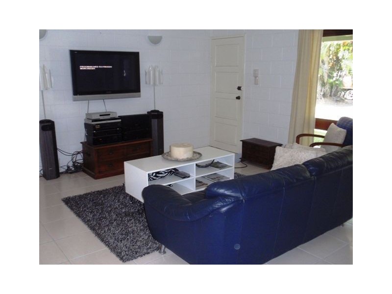 34 Magnolia Street, Holloways Beach QLD 4878