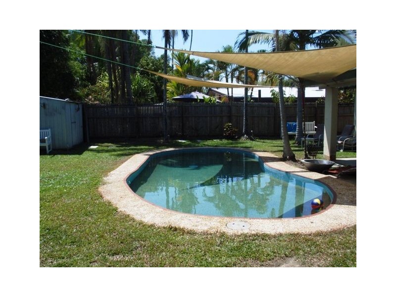 34 Magnolia Street, Holloways Beach QLD 4878