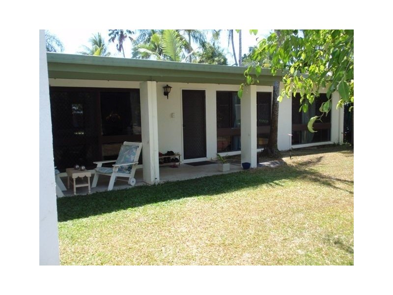 34 Magnolia Street, Holloways Beach QLD 4878