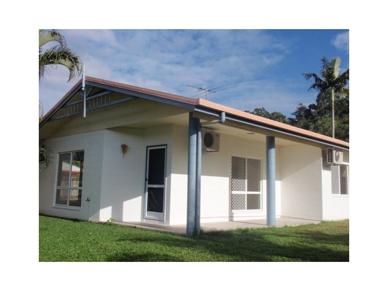 6 Cracknell Road, White Rock QLD 4868