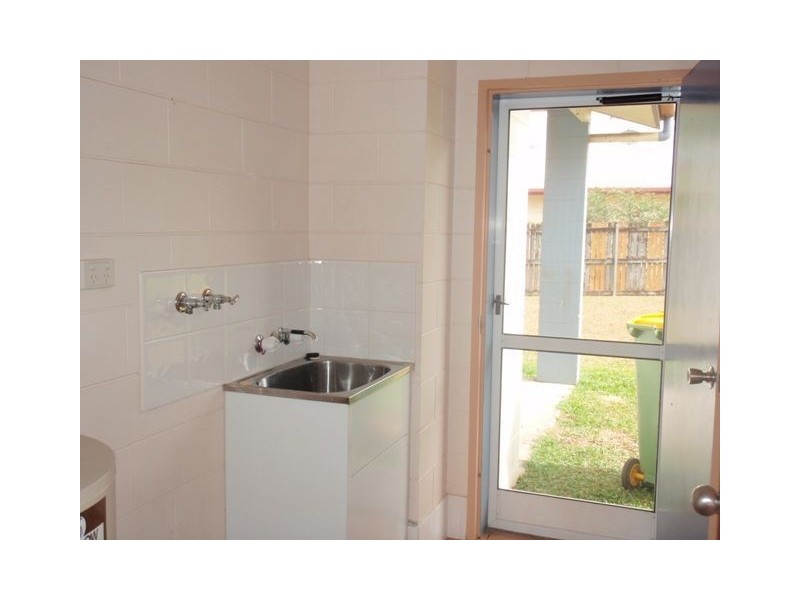 6 Cracknell Road, White Rock QLD 4868