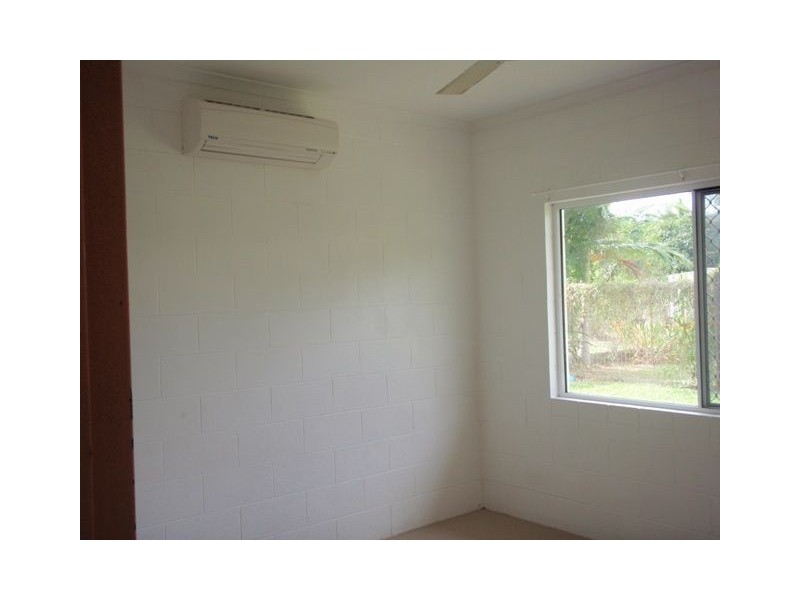 6 Cracknell Road, White Rock QLD 4868