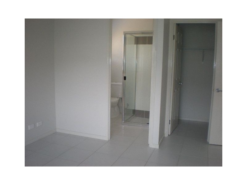 23 Wienert Street, Bentley Park QLD 4869
