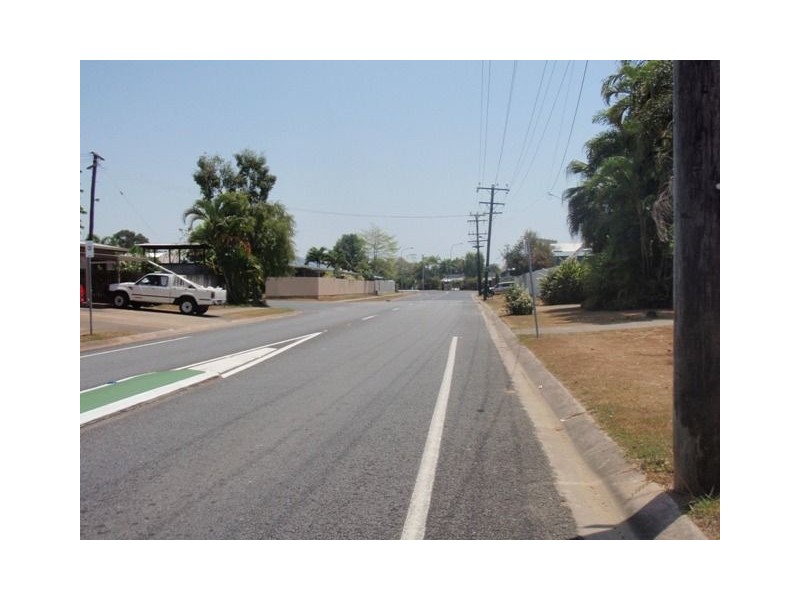 36 Loretta Avenue, Woree QLD 4868