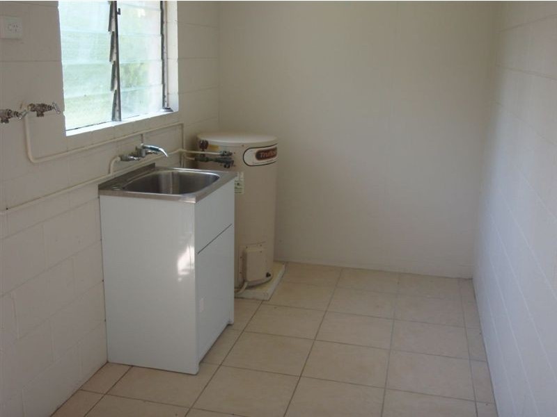 4/7 Sandown Close, Woree QLD 4868