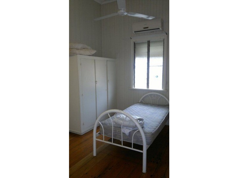 40 Martyn Street, Cairns QLD 4870