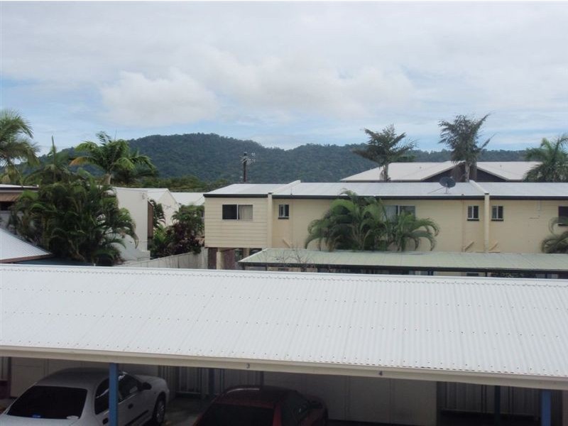 8/16 Jensen Street, Manoora QLD 4870