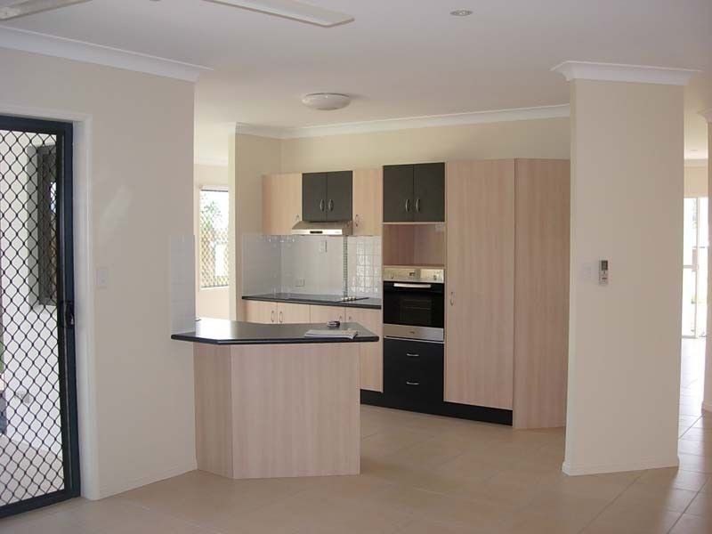 12 Capricorn Close, Bentley Park QLD 4869