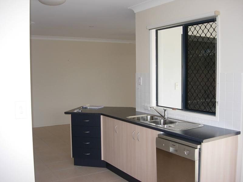 12 Capricorn Close, Bentley Park QLD 4869