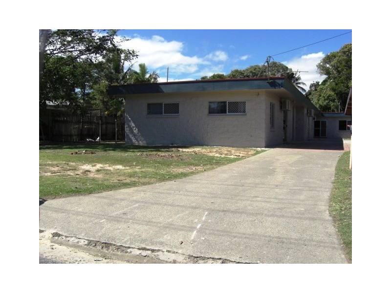 3/7 Sandown, Woree QLD 4868