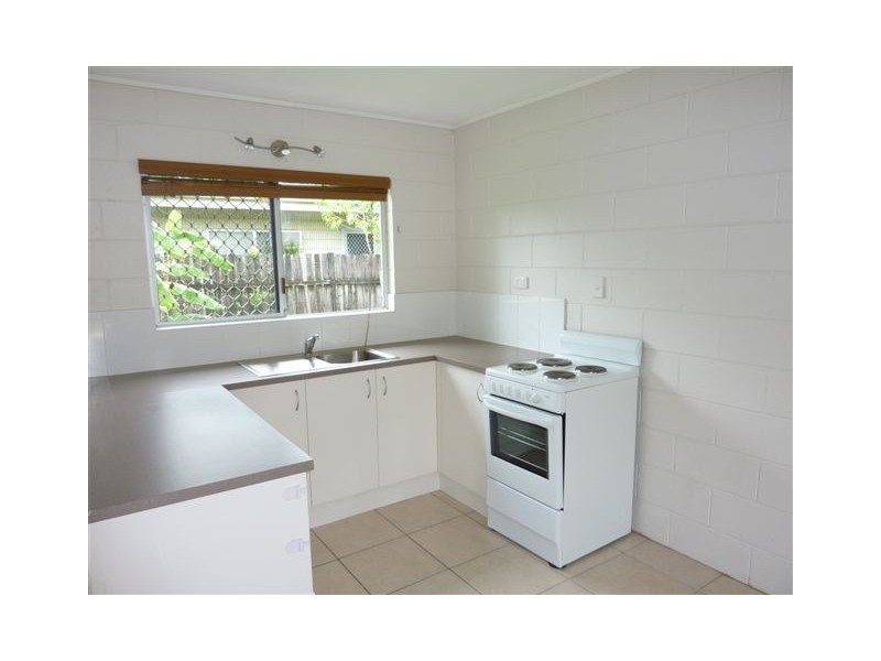 3/7 Sandown, Woree QLD 4868