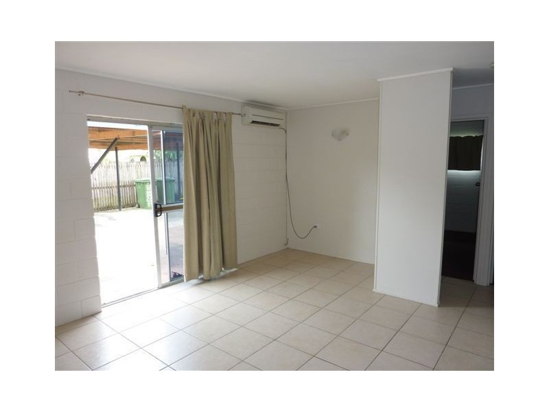 3/7 Sandown, Woree QLD 4868