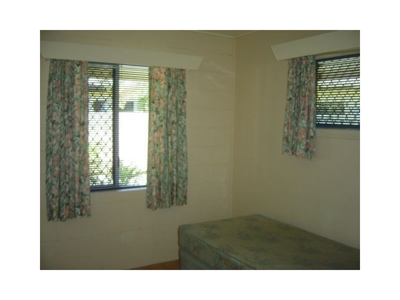 4/11 Sandown, Woree QLD 4868