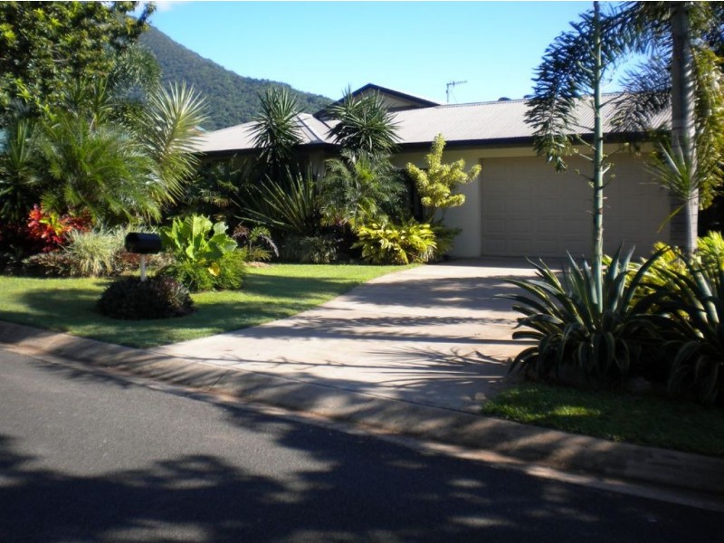 6 Russellia Street, Redlynch QLD 4870