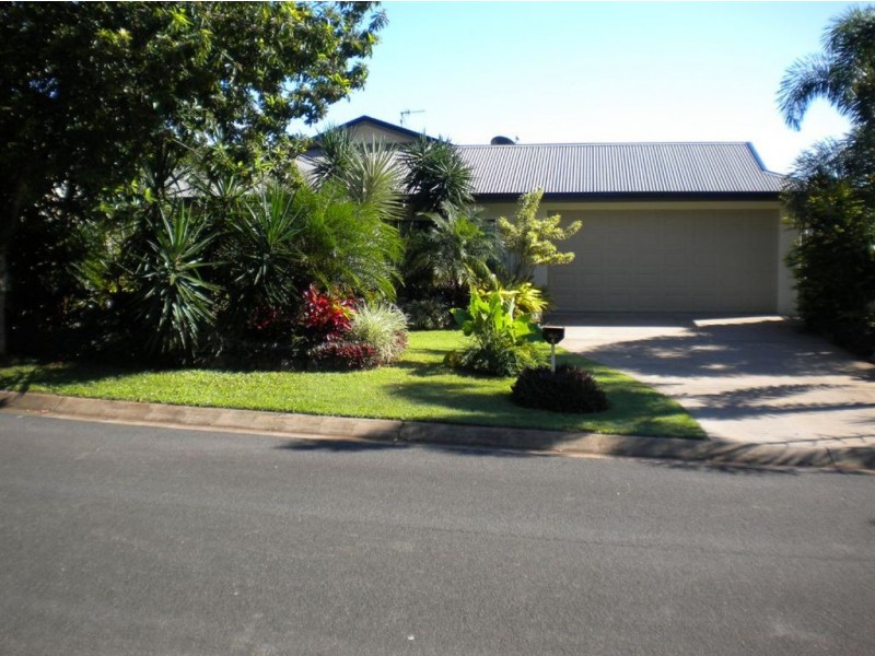 6 Russellia Street, Redlynch QLD 4870