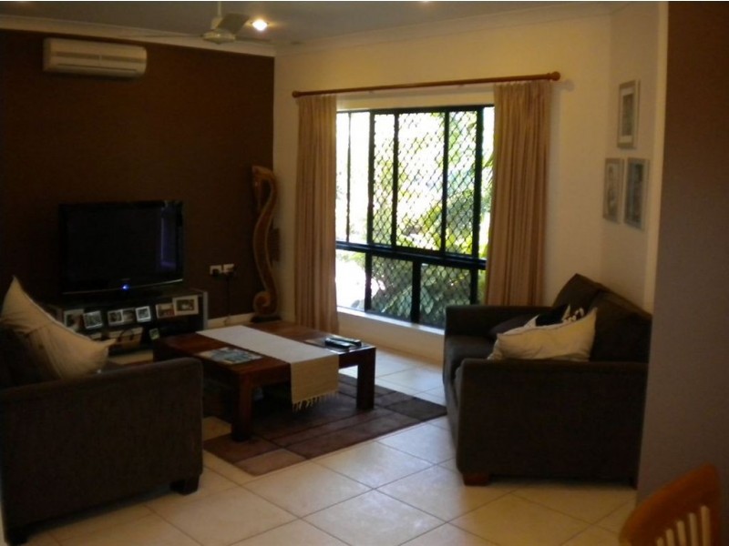6 Russellia Street, Redlynch QLD 4870
