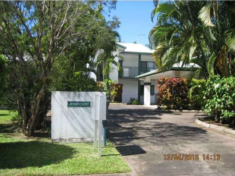 2/7 Ingham Court, Mooroobool QLD 4870