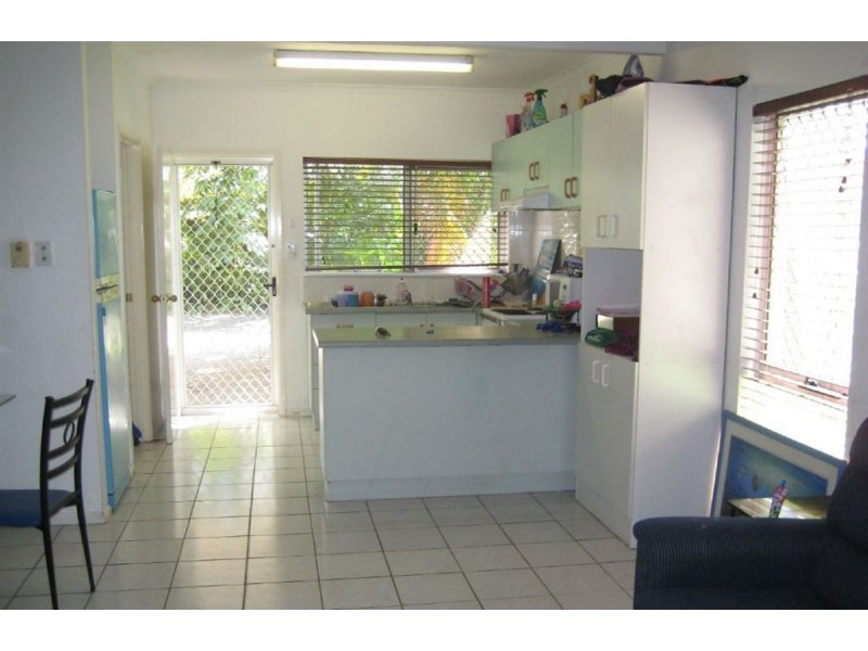 9/690 Bruce Highway, Woree QLD 4868