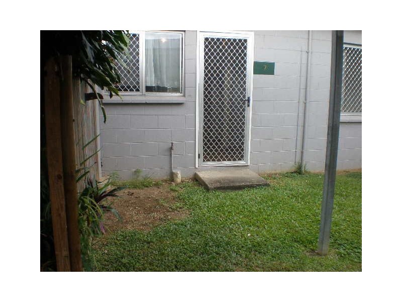 7/553-561 Mulgrave Road, Earlville QLD 4870