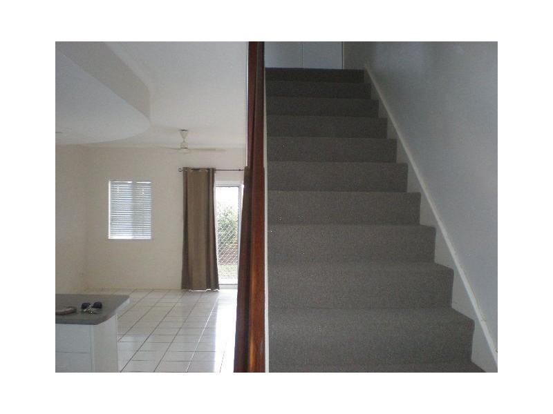 14/42 Springfield Cresent, Whitfield QLD 4870